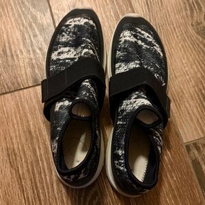 Ecco Velcro gym shoes 41 size 10